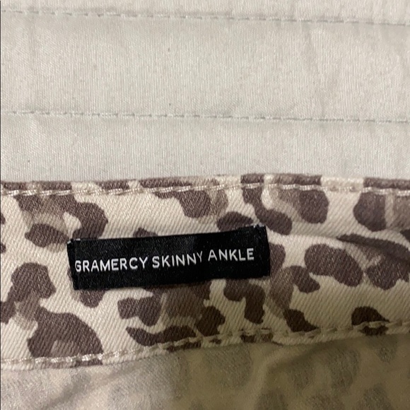 NINE WEST Gramercy animal print skinny jeans 14 - Picture 7 of 13